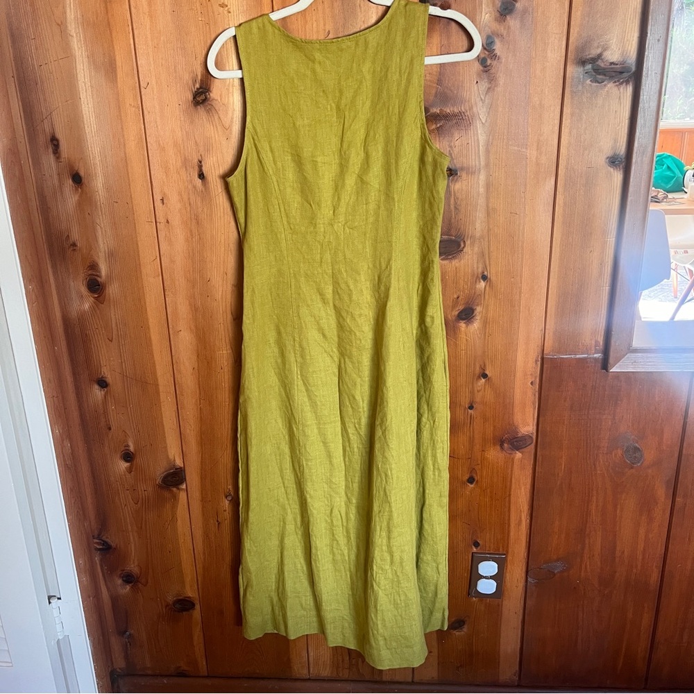 Button-Front Midi Dress in 100% Linen - Picture 6 of 10